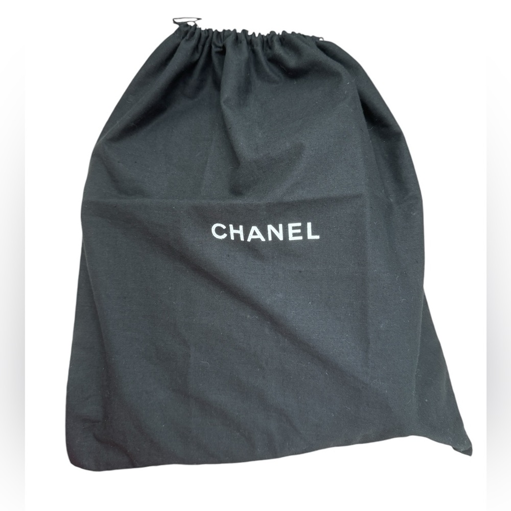 Chanel Medallion Tote - Picture 17 of 17